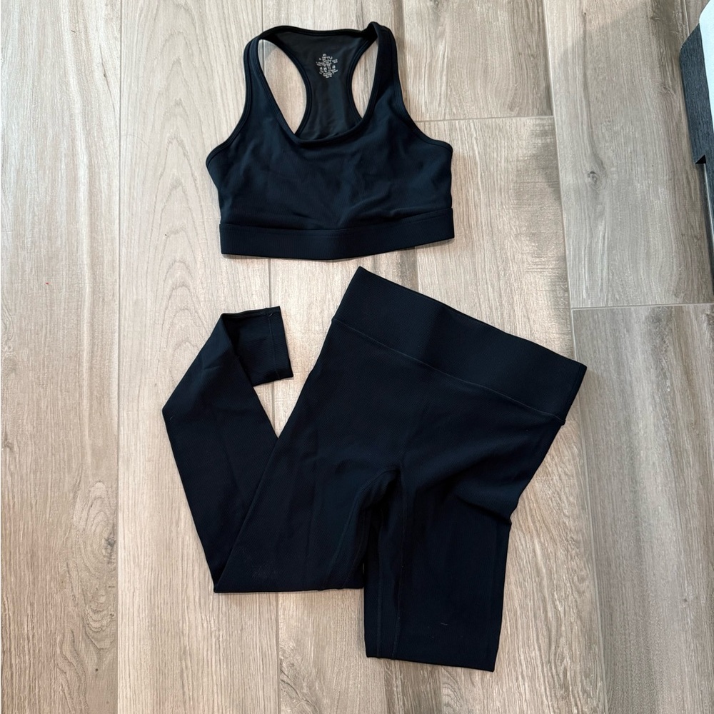 All Access ribbed sports bra leggings set